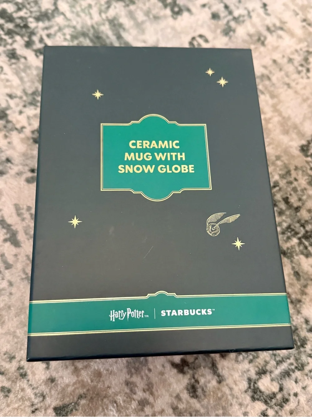 Starbucks x Harry Potter HogwartsDark Green and Gold Mini Mug & Snow Globe Sets